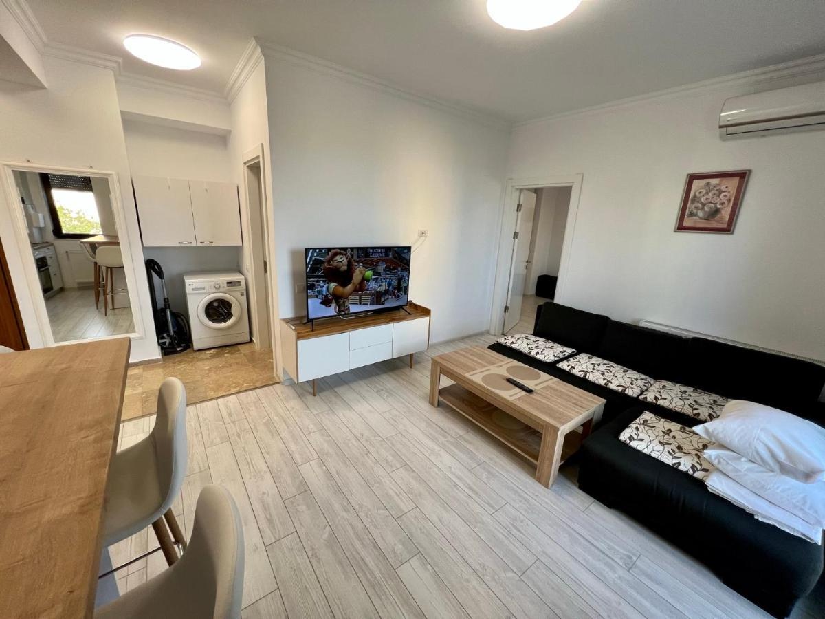 Solid Apartment *