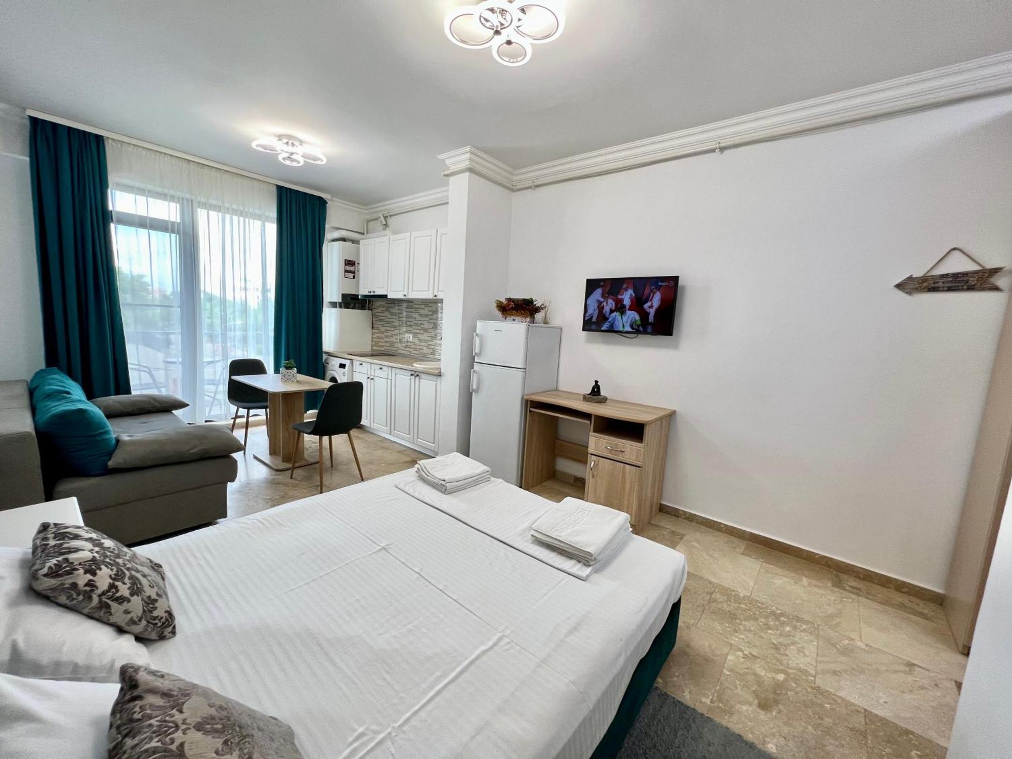 Solid Apartment