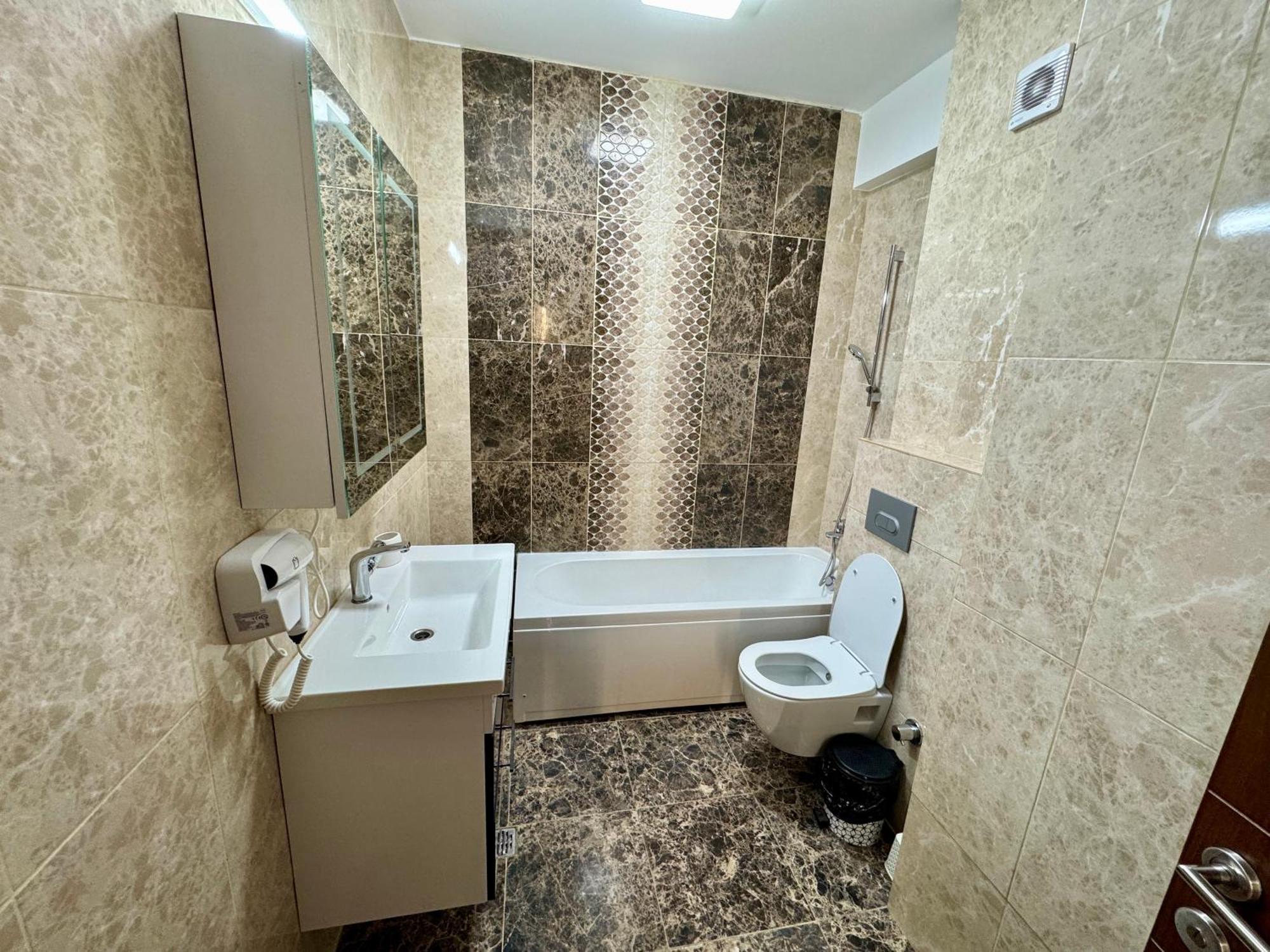 Solid Apartment