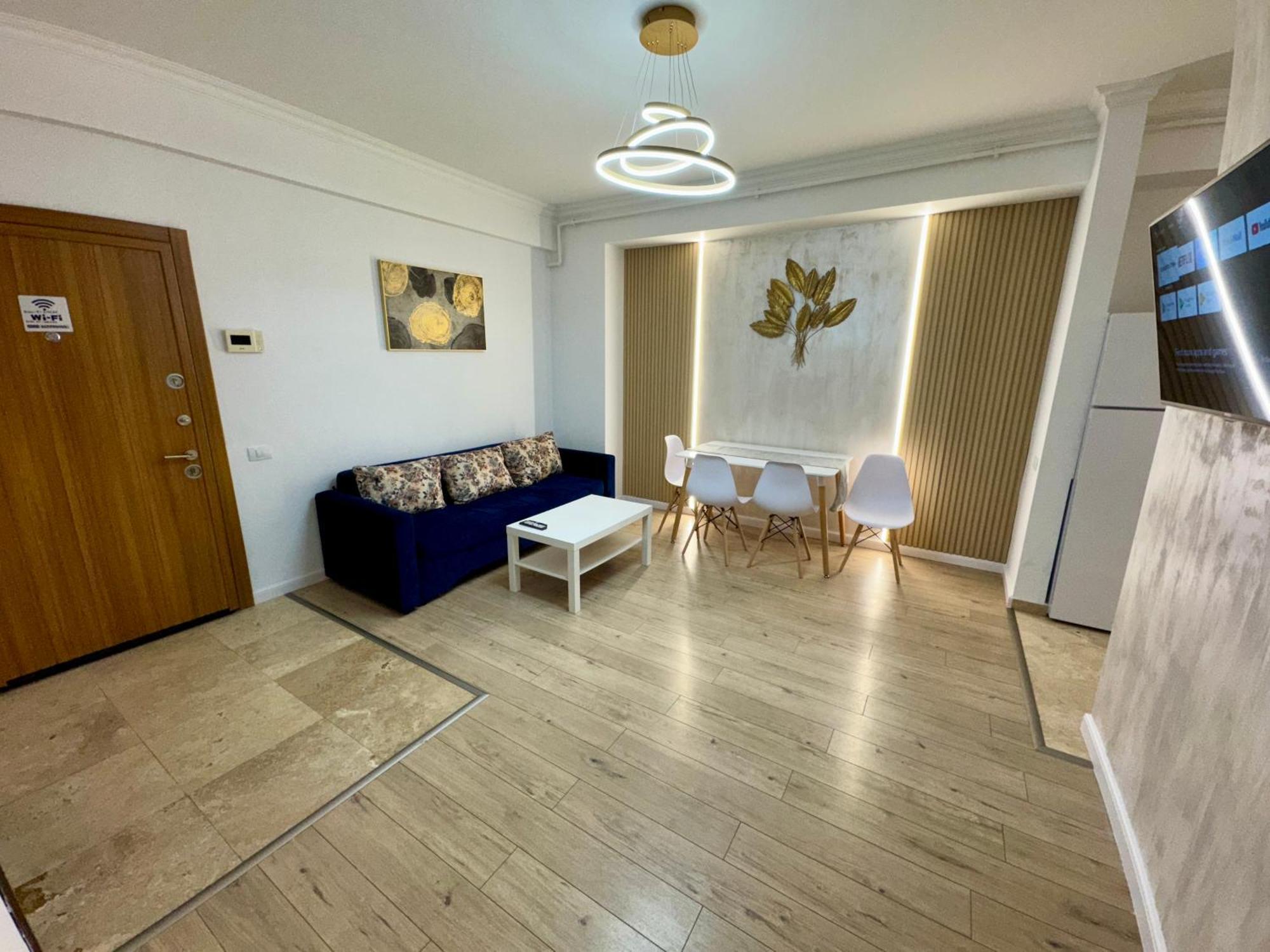Apartment Solid *