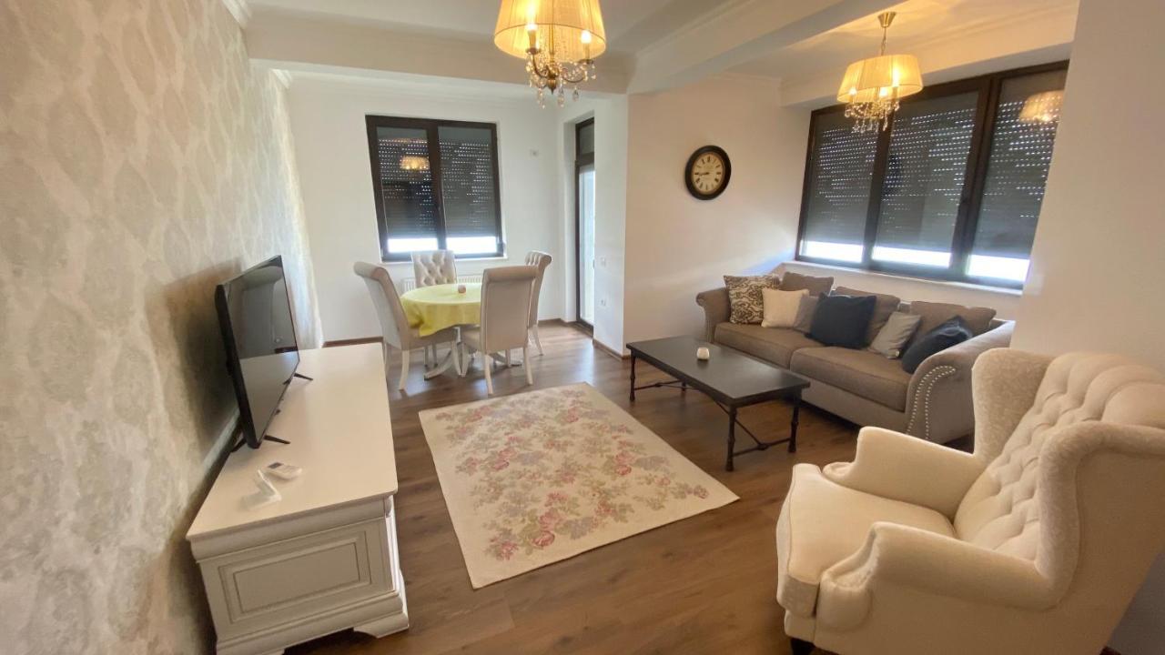 Solid Apartment *